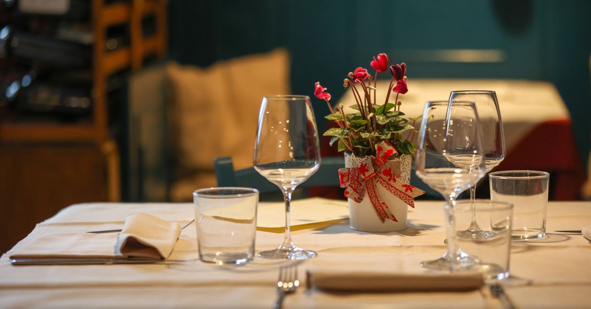 Gemütliches Restaurant am Abend in Essen-Rüttenscheid